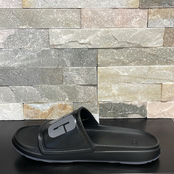 UGG Wilcox Men's Slide Sandal - Picture 8 of 10